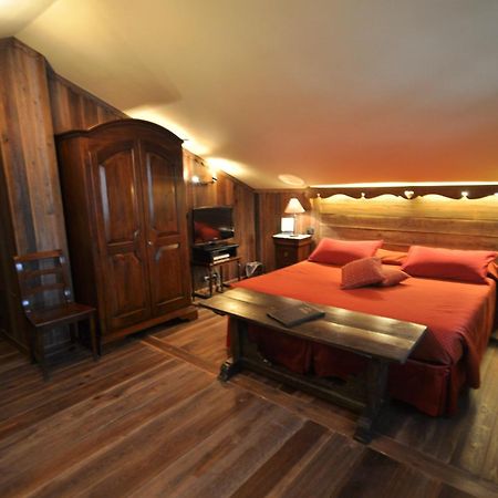 Hotel Maison Saint Jean Courmayeur Bagian luar foto