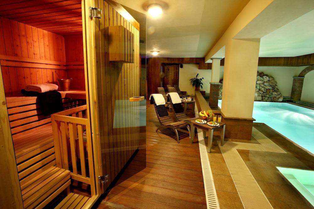 Hotel Maison Saint Jean Courmayeur Bagian luar foto