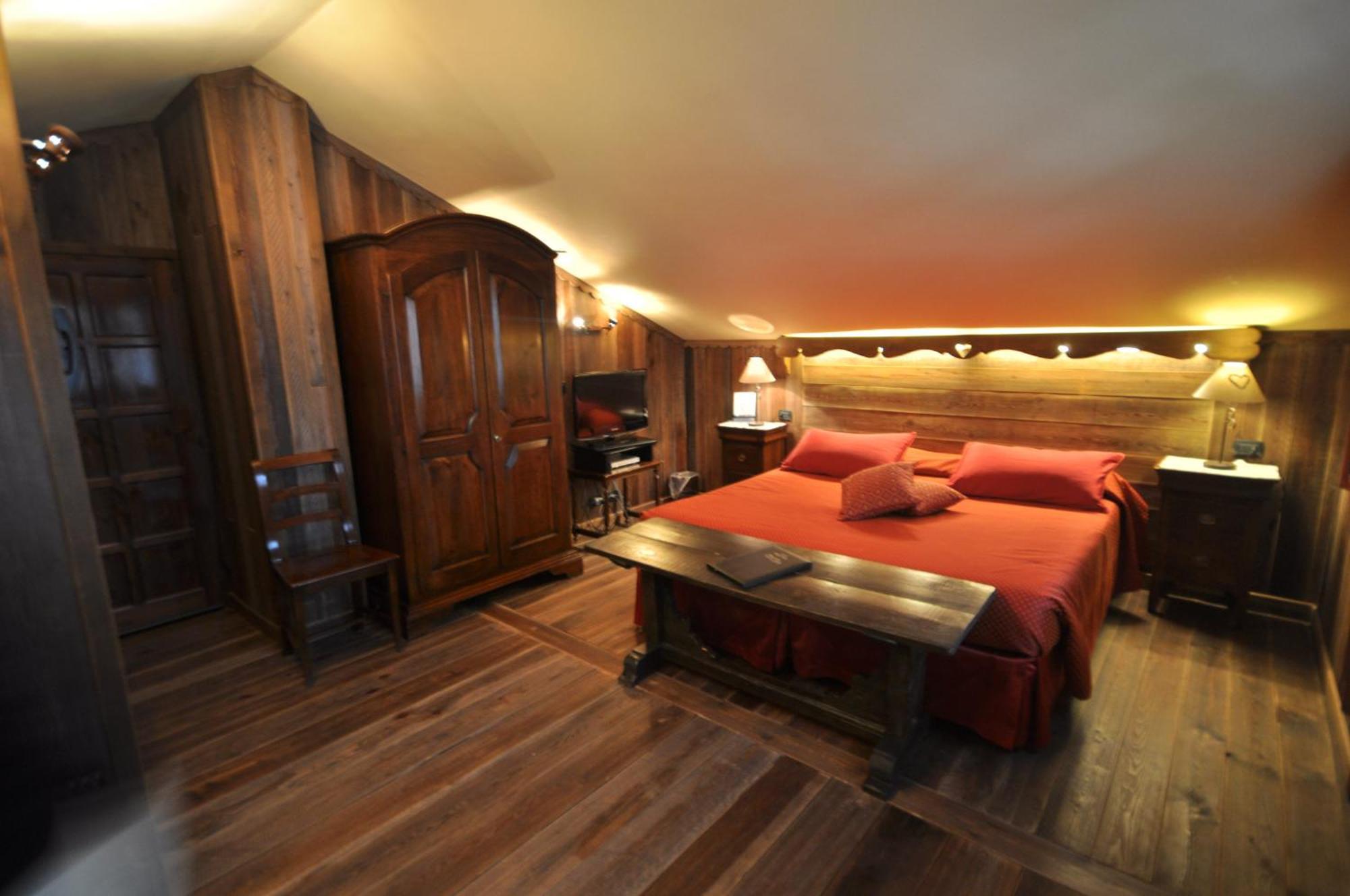 Hotel Maison Saint Jean Courmayeur Bagian luar foto