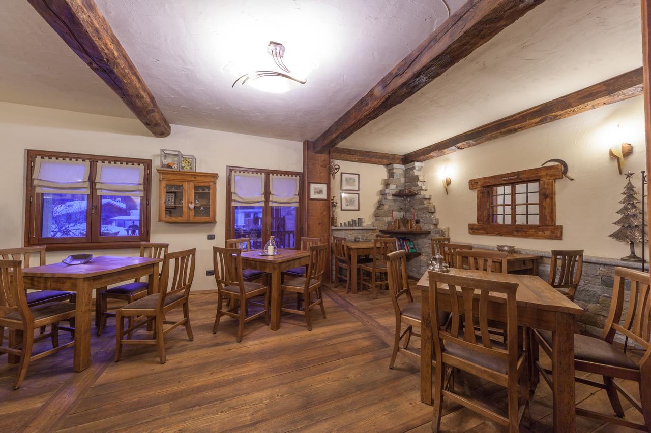 Hotel Maison Saint Jean Courmayeur Bagian luar foto